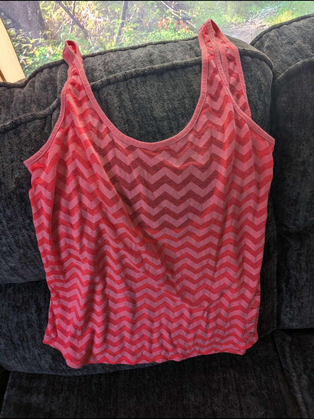 PINK Victoria's Secret Coral Chevron Tank Top - Picture 11 of 11